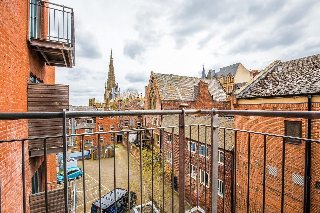 The Cathedral Suite Apartment With Love Your Stay Sheffield Eksteriør bilde
