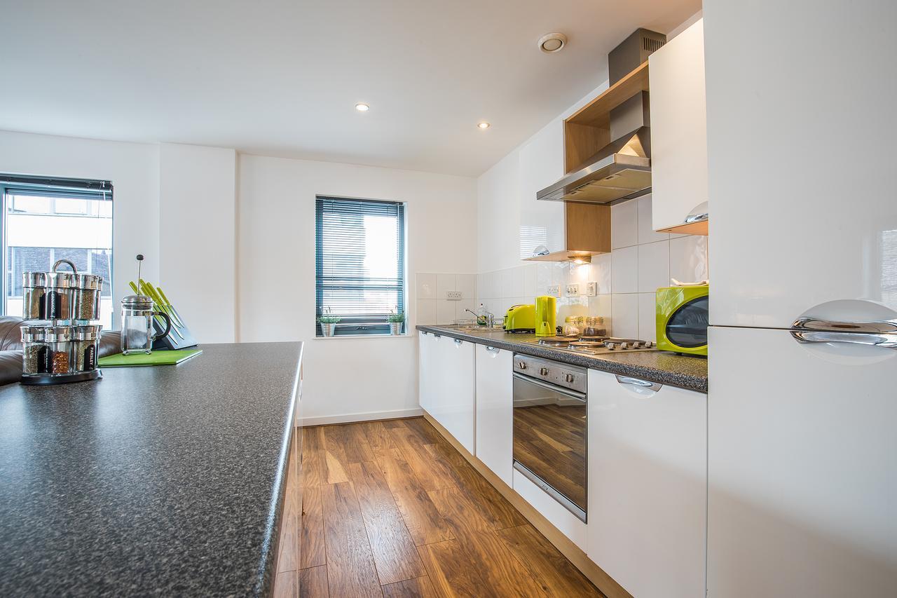 The Cathedral Suite Apartment With Love Your Stay Sheffield Eksteriør bilde