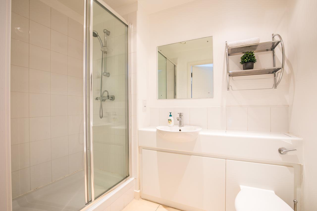 The Cathedral Suite Apartment With Love Your Stay Sheffield Eksteriør bilde